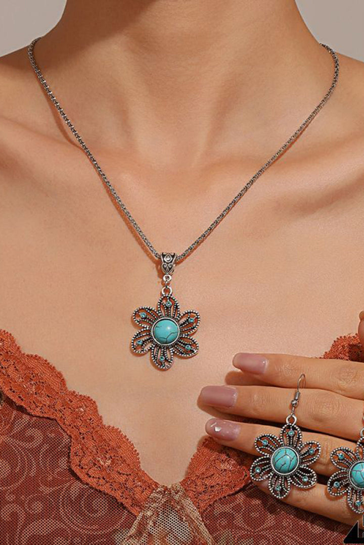 Collier en alliage avec pendentif fleur décorative