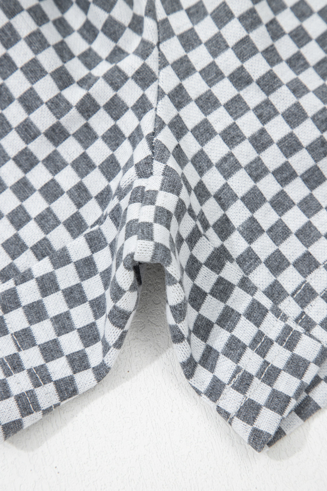 Gray Checkerboard Print Drawstring Elastic Waist Pocketed Shorts