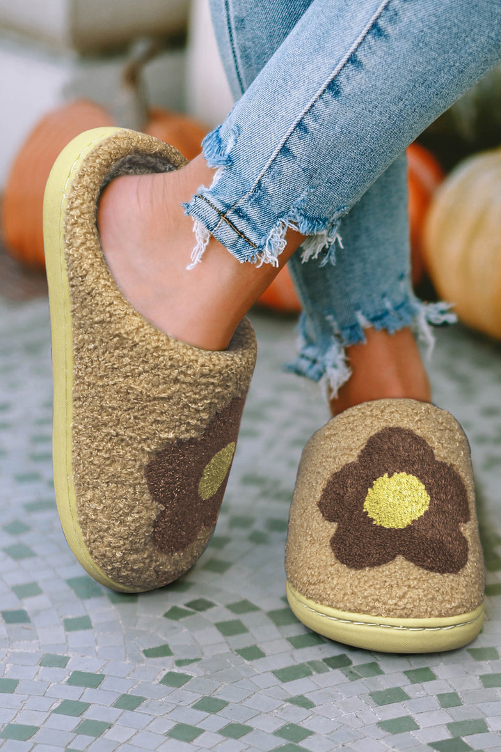 Fuzzy Flower Pattern Homewear Slippers
