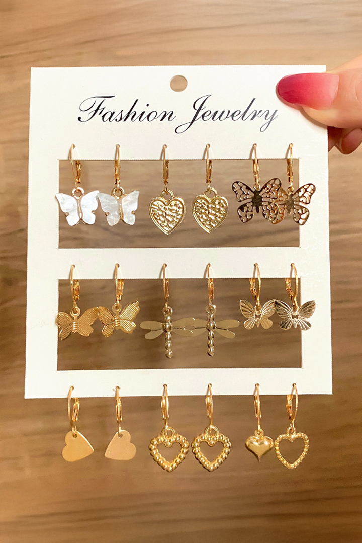 Boucles d'oreilles à crochet plaquées avec pendentif en forme de cœur et papillon