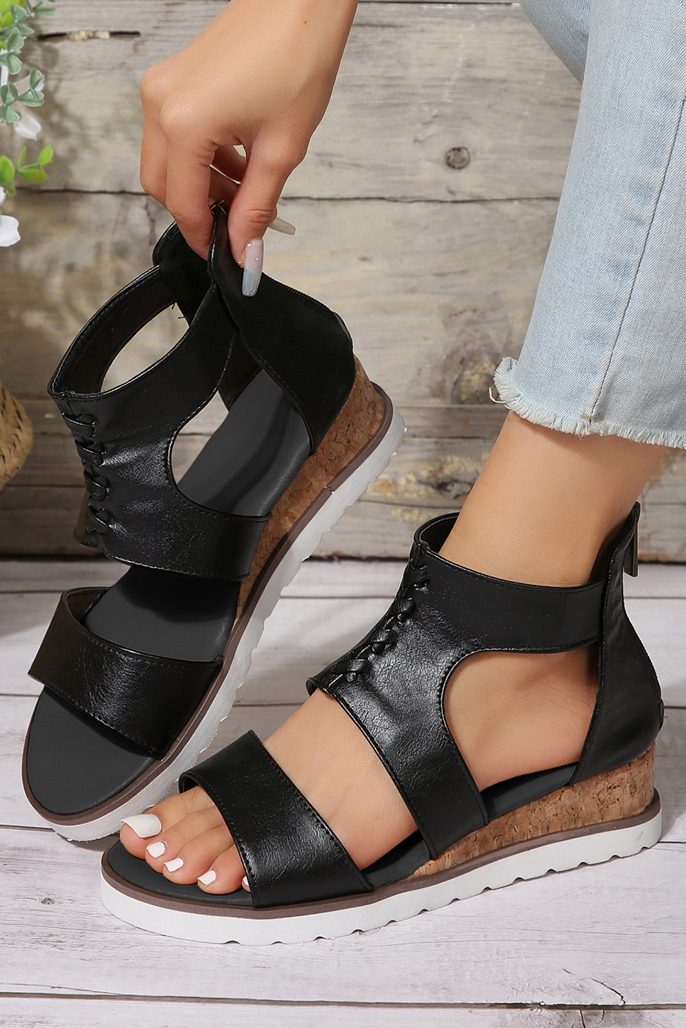 Crisscross Detail Hollowed Leather Gladiator Sandals