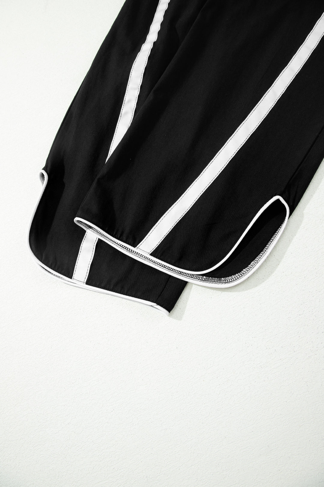 Black Contrast Striped Smocked Waist Drawstring Cropped Casual Pants