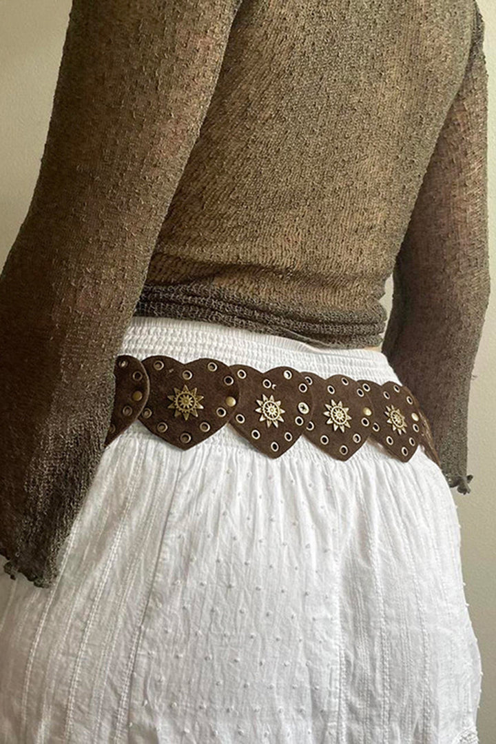 Ceinture bohème vintage en PU avec détails en bronze et cœur connecté