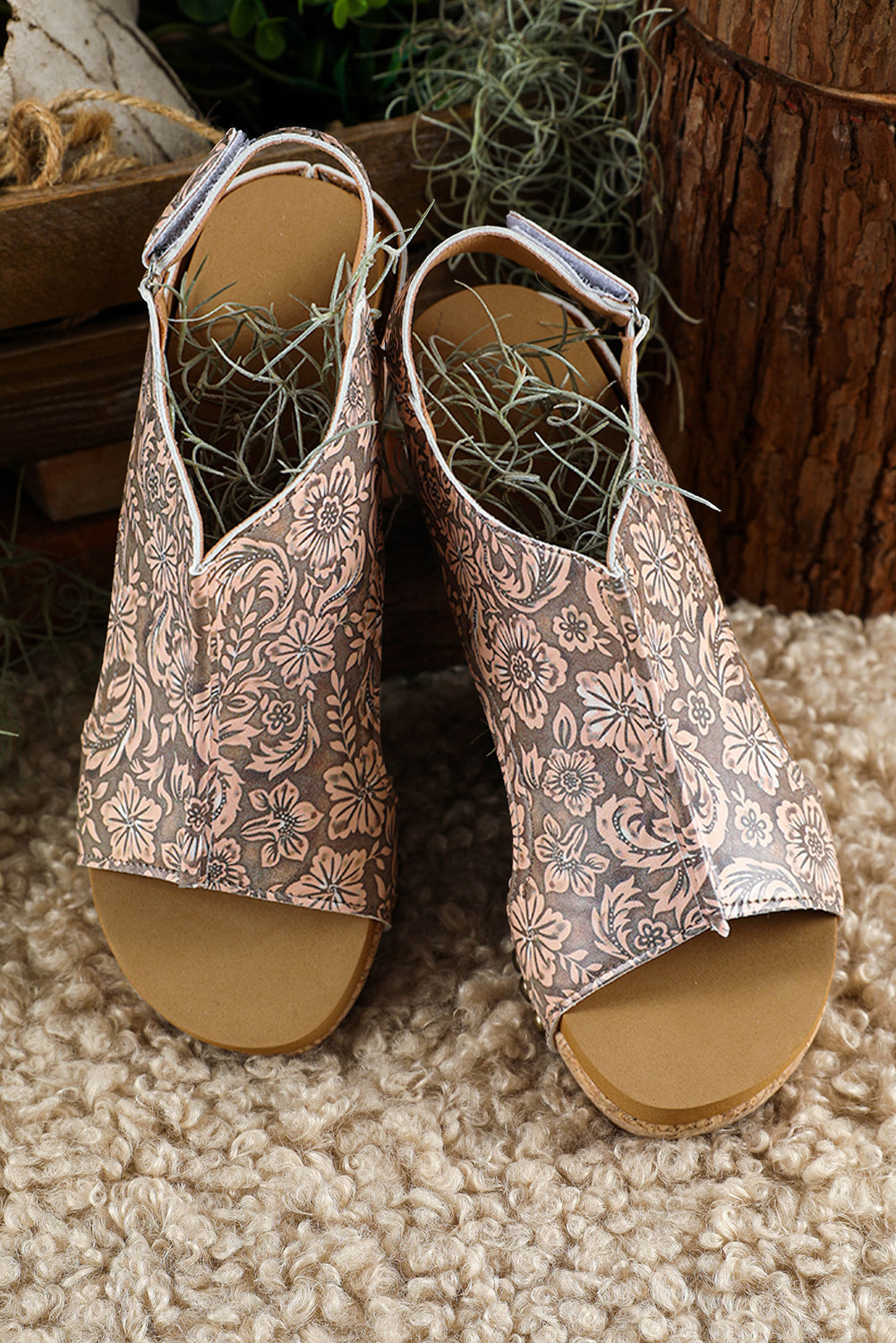 Vintage Floral Leather Rivet Hollowed Platform Sandals