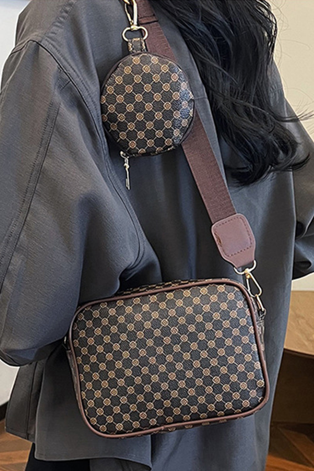 Schultertasche aus PU-Leder mit Karomuster und Münzbörse