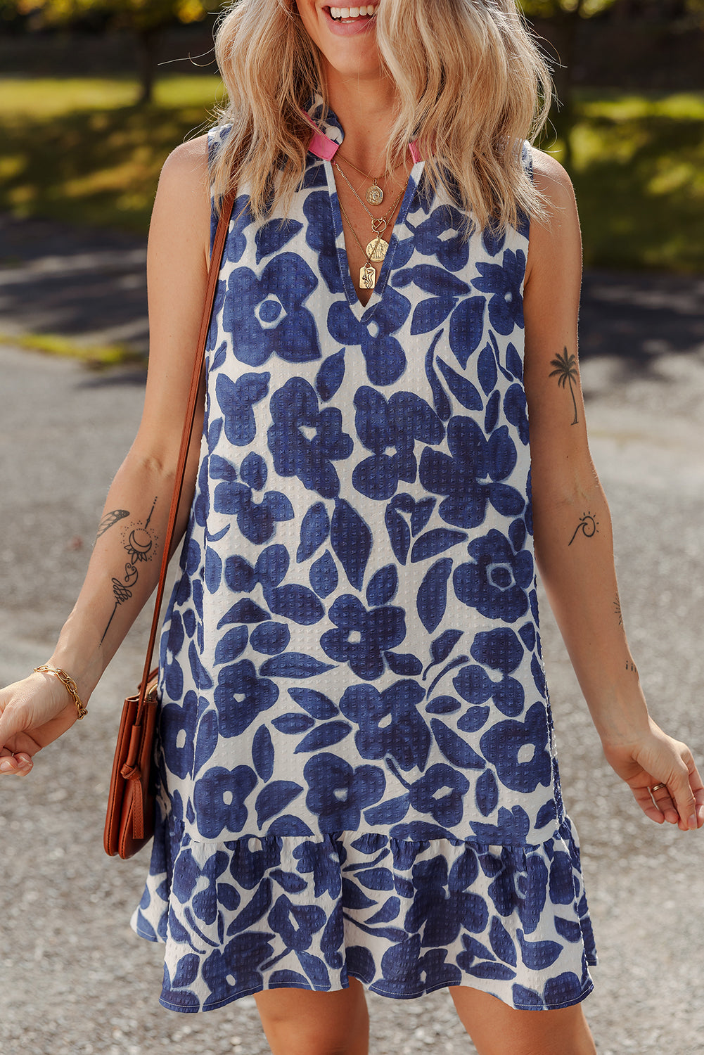 floral sleeveless colorblock notched v neck mini dress