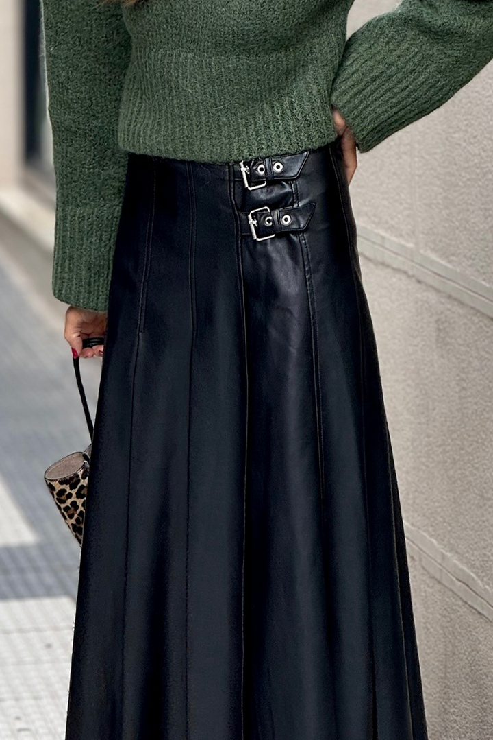 Black Faux Leather Retro Buckle Detail Pleated Stitch Flared Midi Skirt