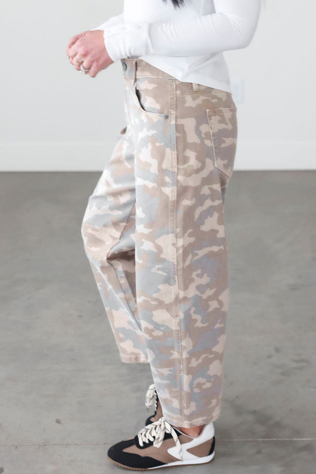 Khaki Camouflage Print Pocket Ankle-Length Barrel Jeans