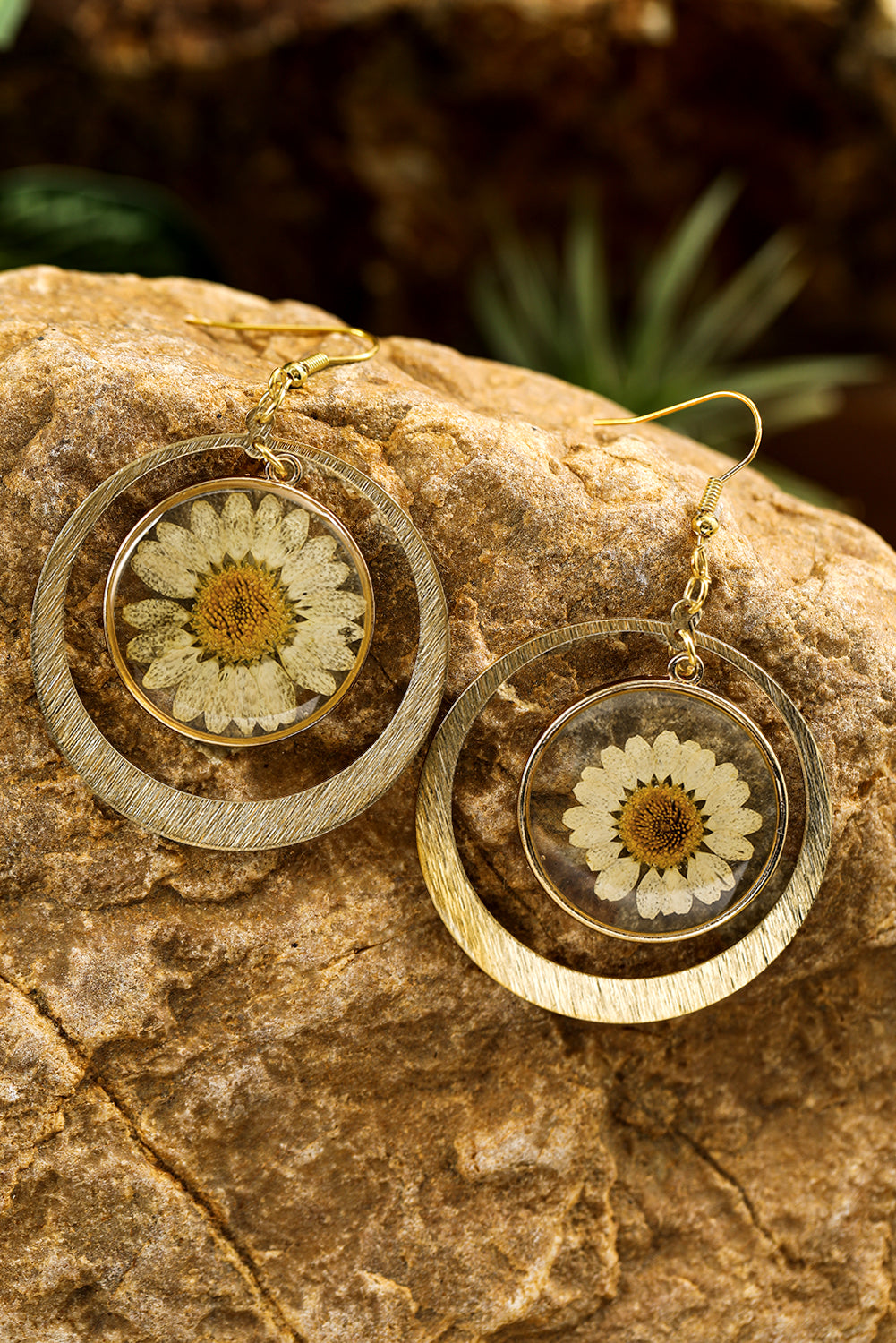 Daisy Disc Dangle Hook Earrings