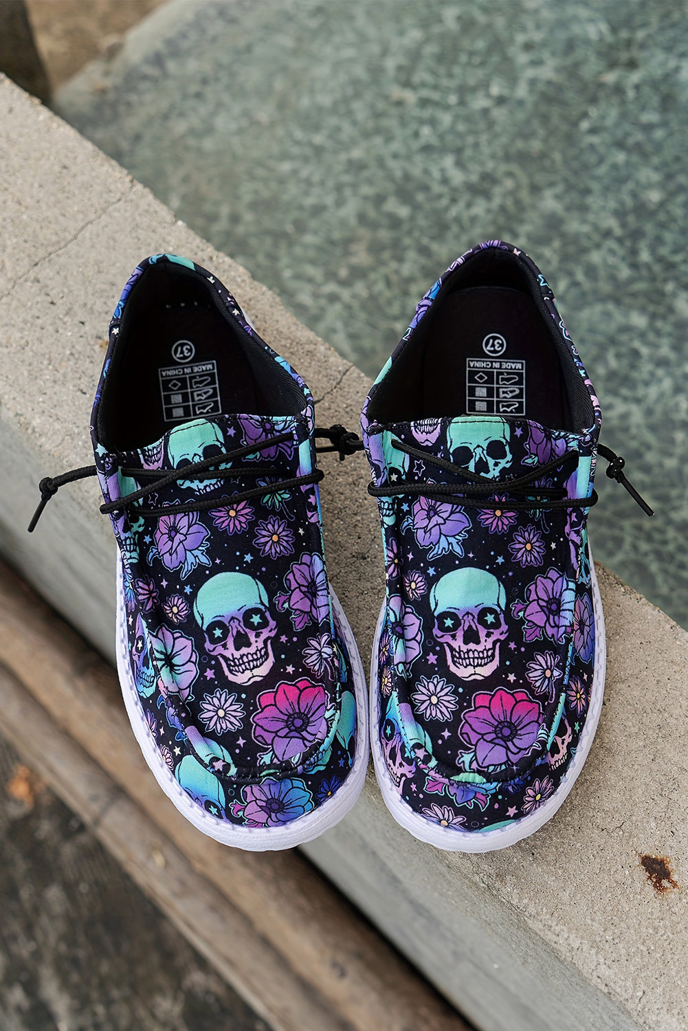 Sugar Skull Print Lace-up Detail Halloween Flat Shoes