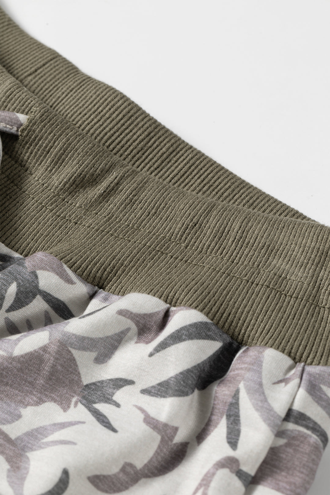Khaki Drawstring Contrast Waistband Camouflage Joggers Pants