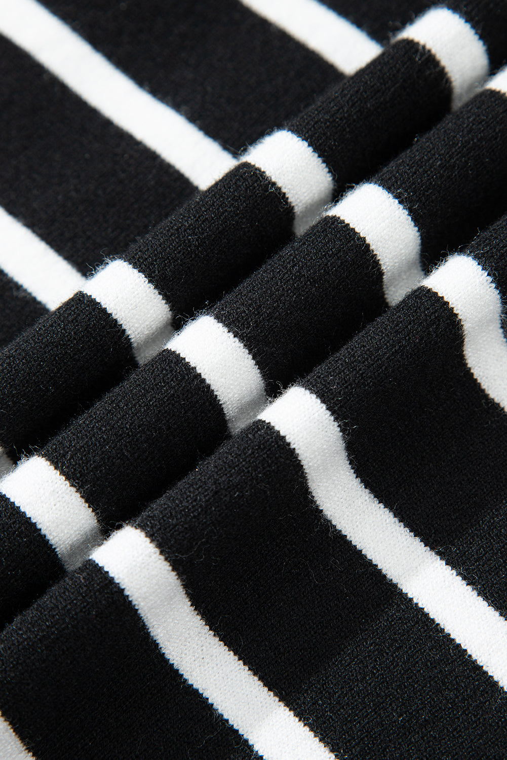 Ribbed Trim Round Neck Bubble Sleeve Knitted Top
