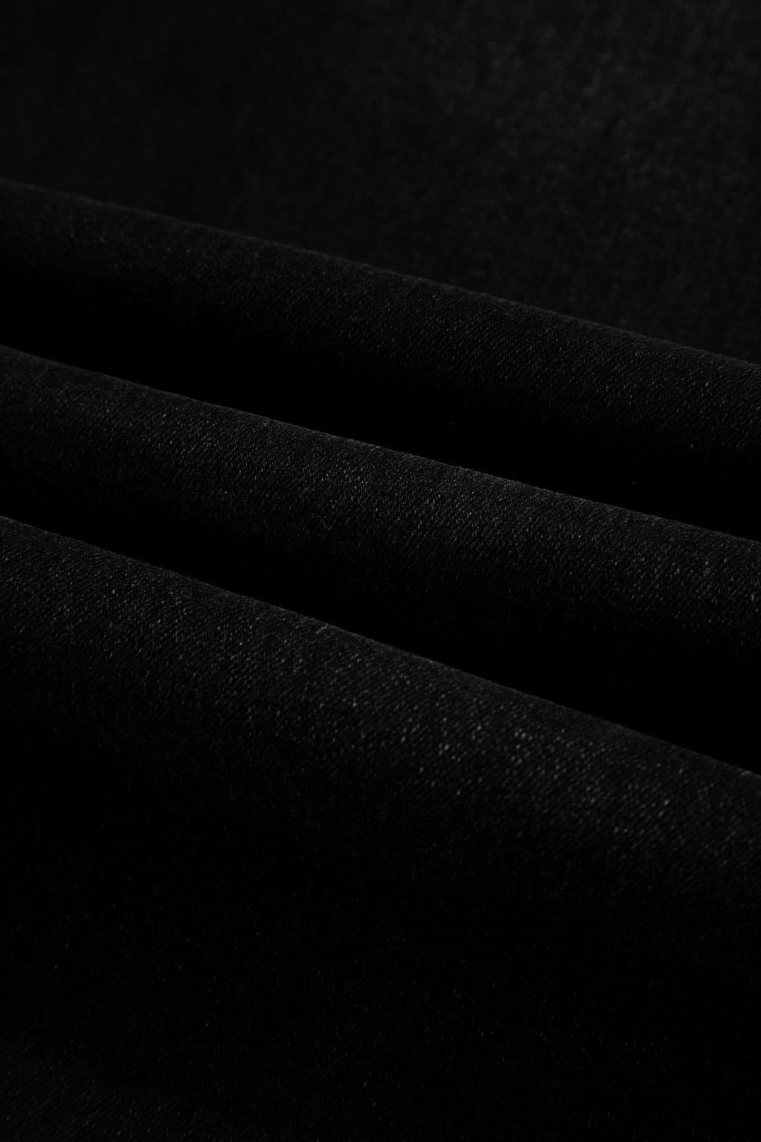 Black Frayed Cropped Barrel Jeans