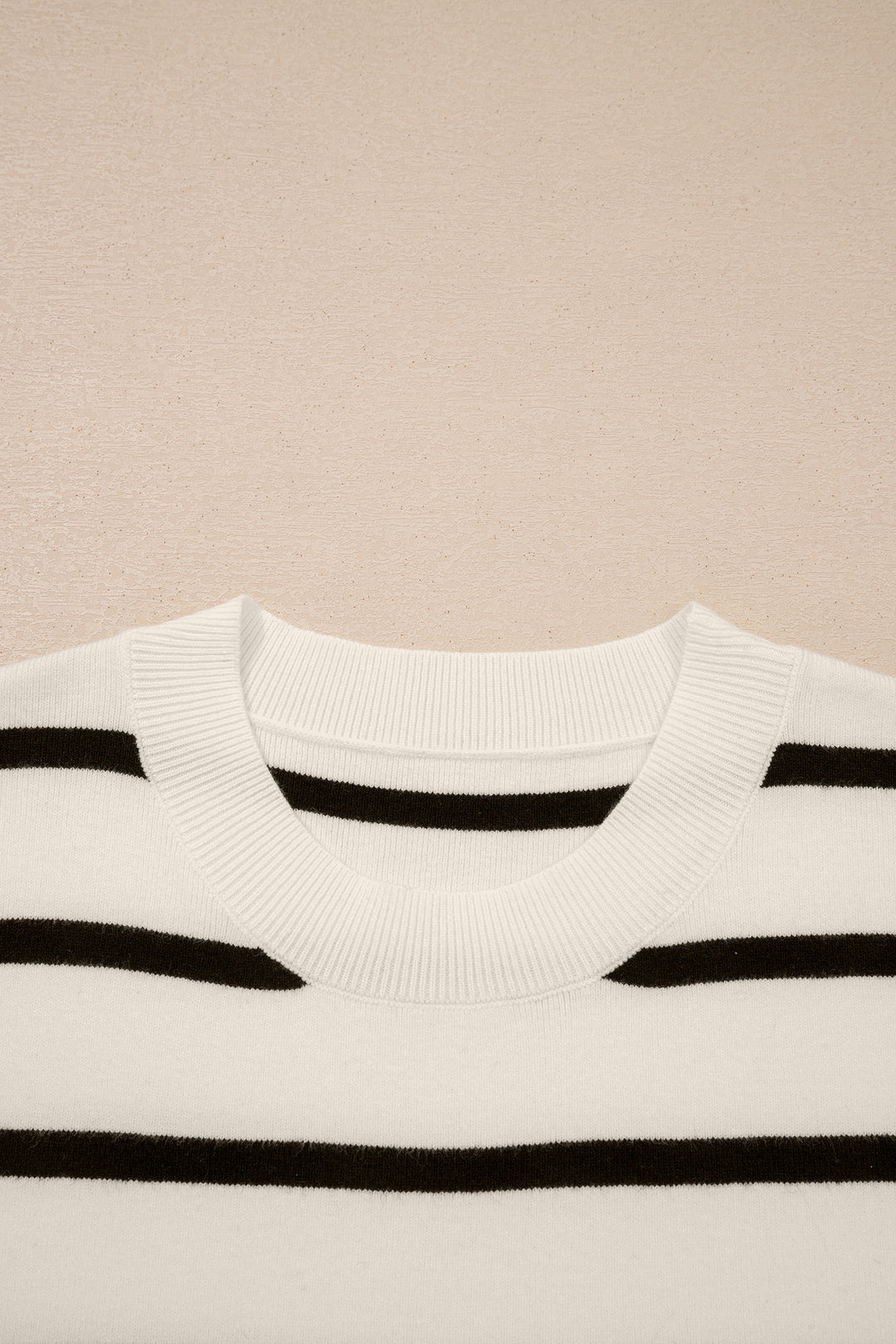 White Side Slits Crewneck Short Sleeve Sweater Tee