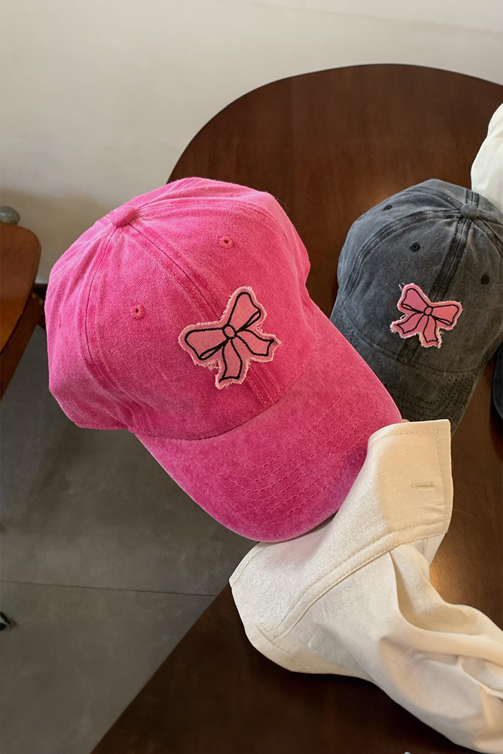 Verstellbare Baseballkappe mit Schleifenknoten und Patchwork-Muster