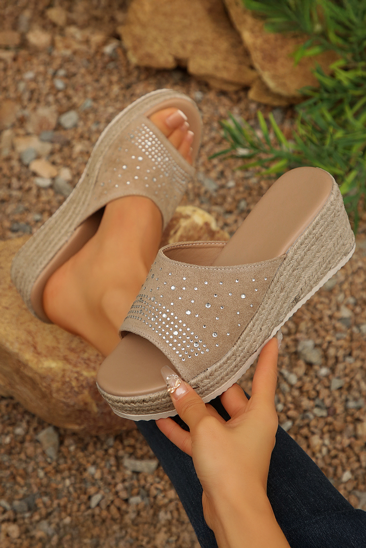 Wildleder-Hausschuhe mit Strass-Dekor und Keilabsatz