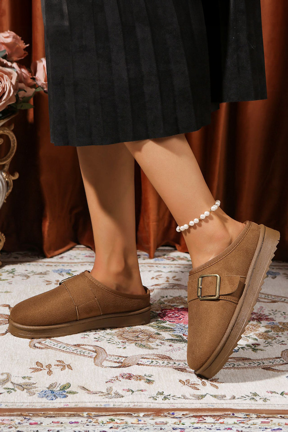 Faux Suede Buckle Strap Detail Winter Clog Slippers