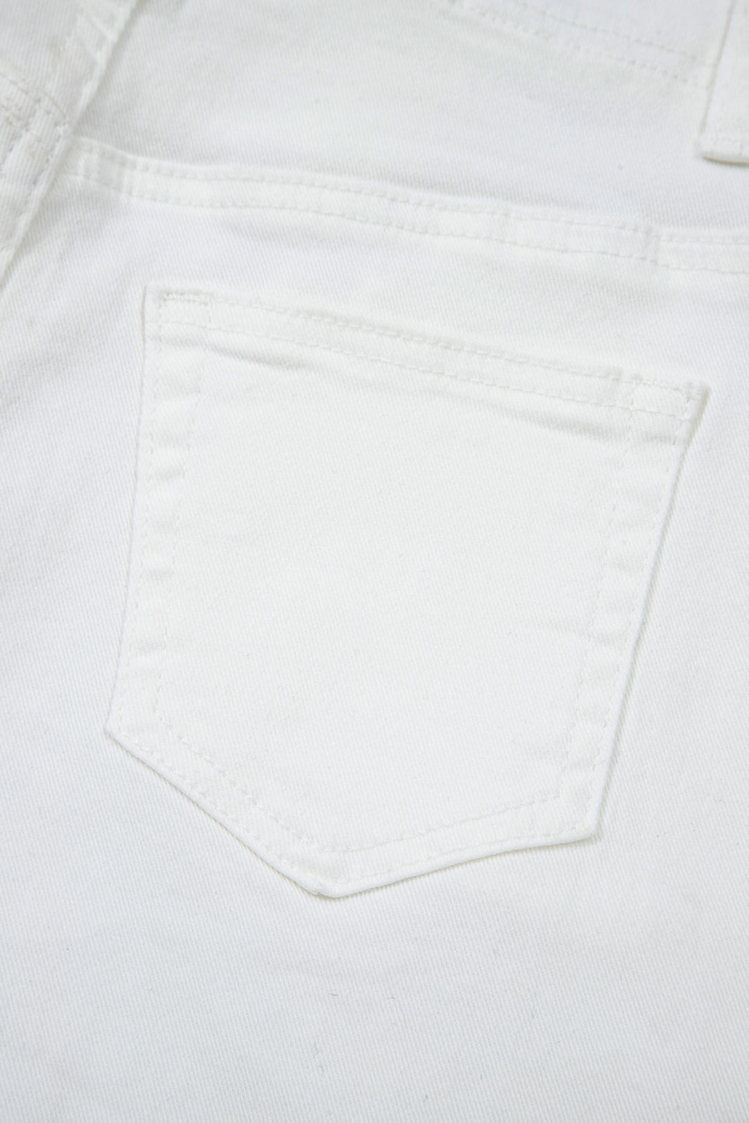 White Raw Hem Ankle-length Loose Jeans