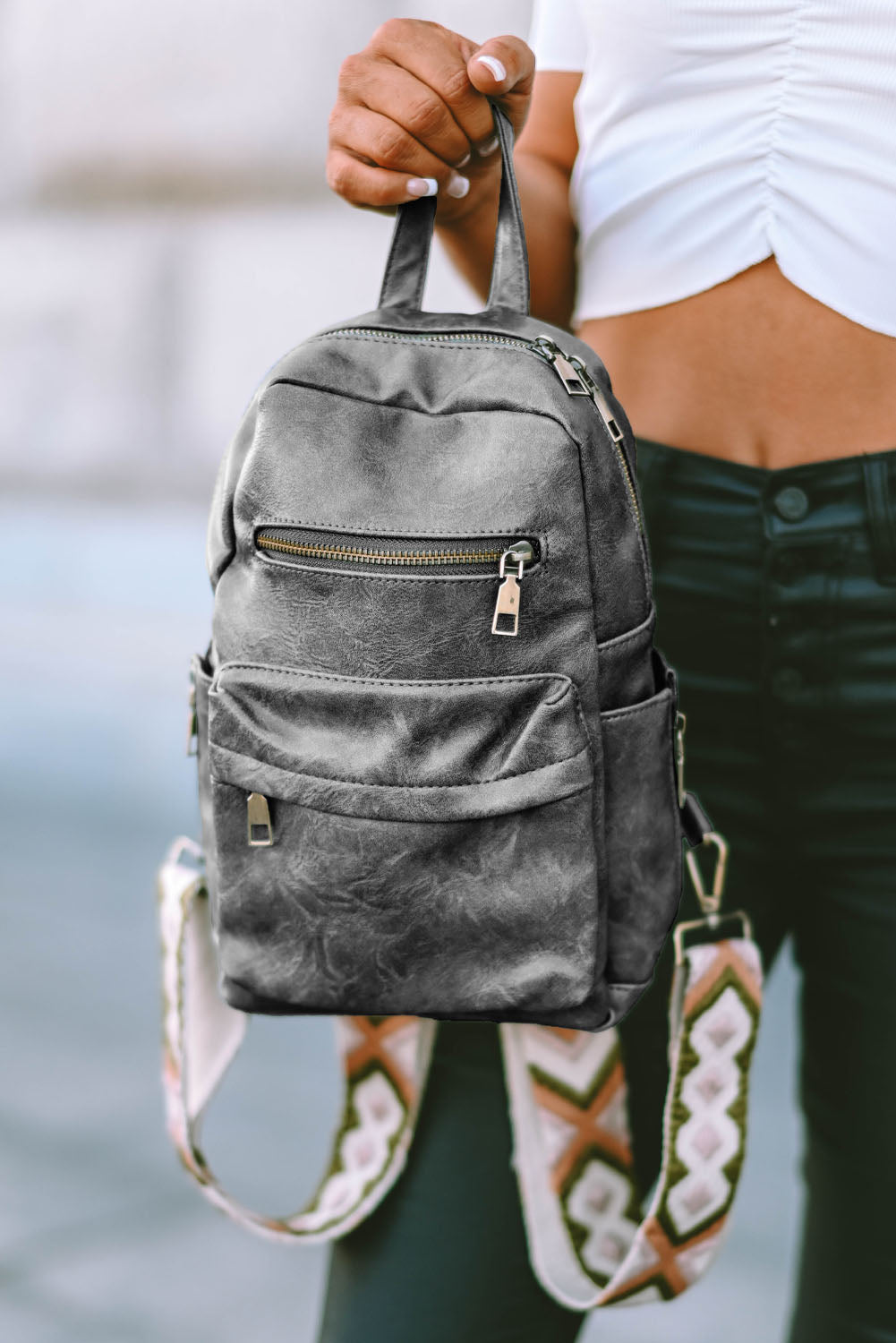 Rucksack aus Kunstleder mit Doppelreißverschluss