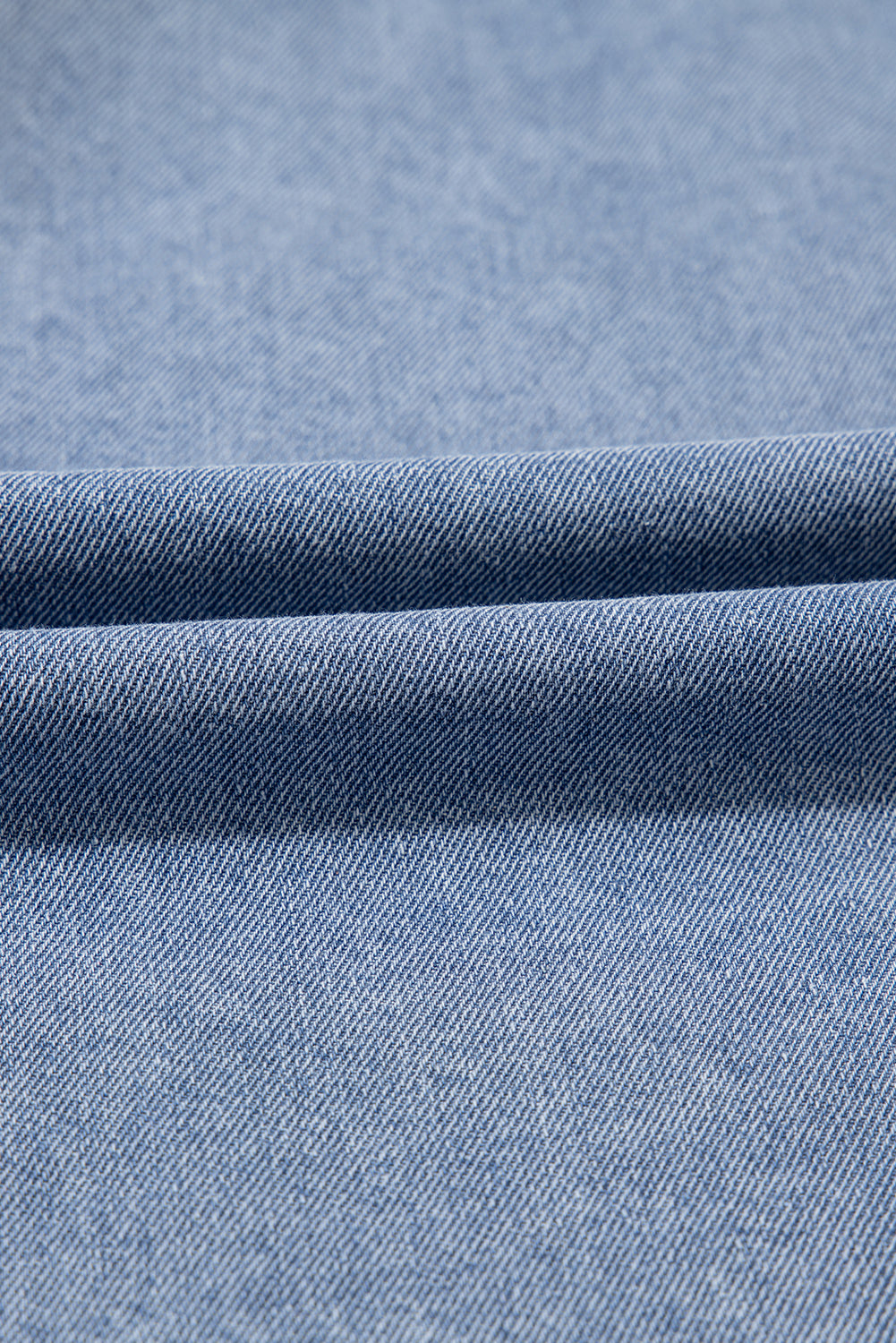 Robe babydoll en jean à manches bouffantes et col carré