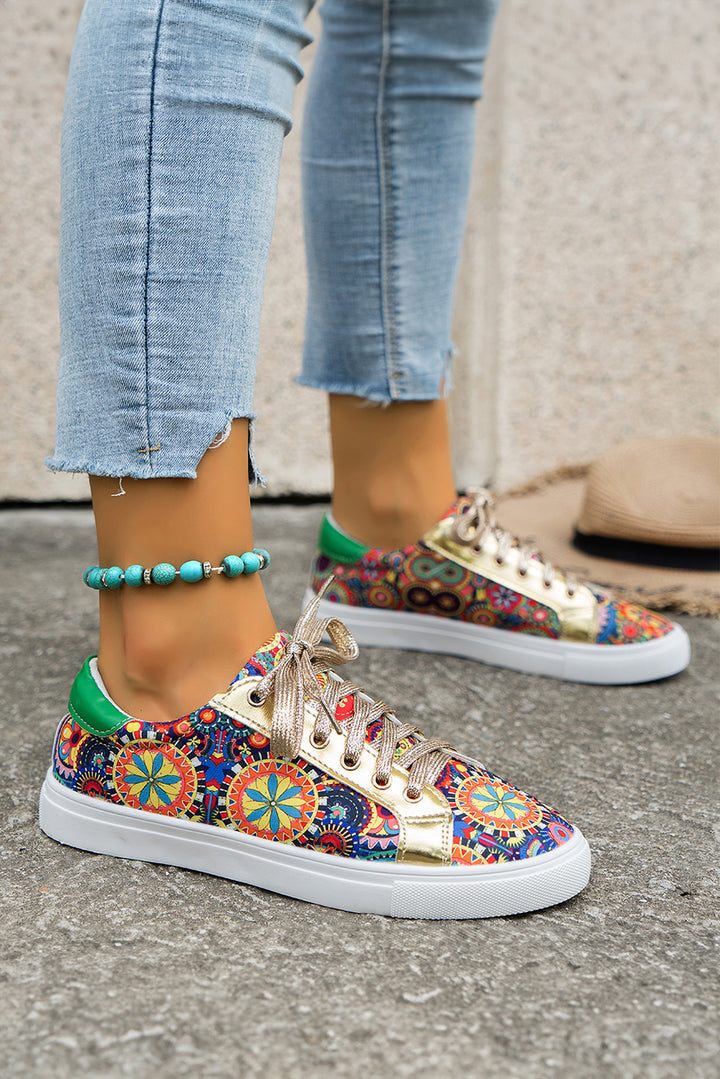 Elegante flache Schnürschuhe mit Blumen-Patchwork