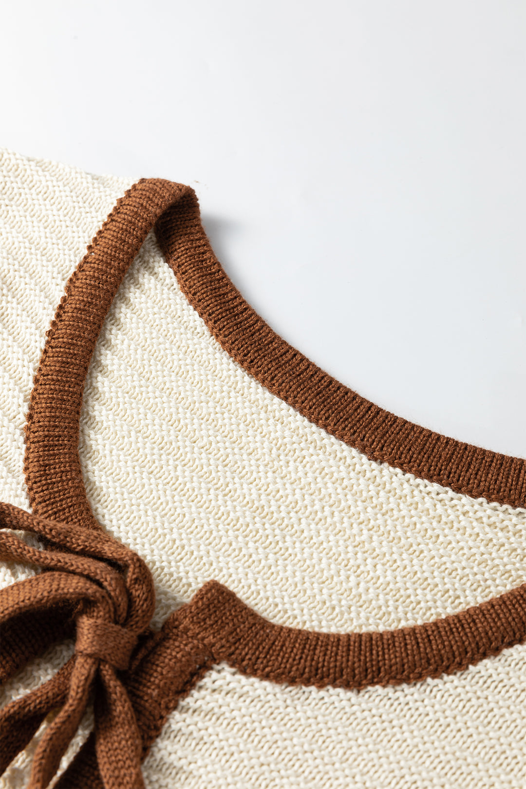 Horizontal Ribbed Knit Contrast Trim Ties Front Sweater Vest