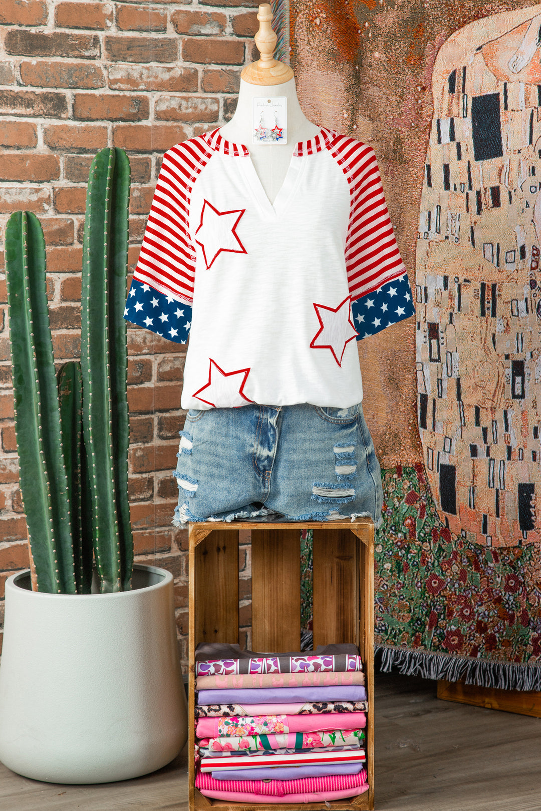 Fiery Red Star Detail Flag Inspired Short Sleeve Top