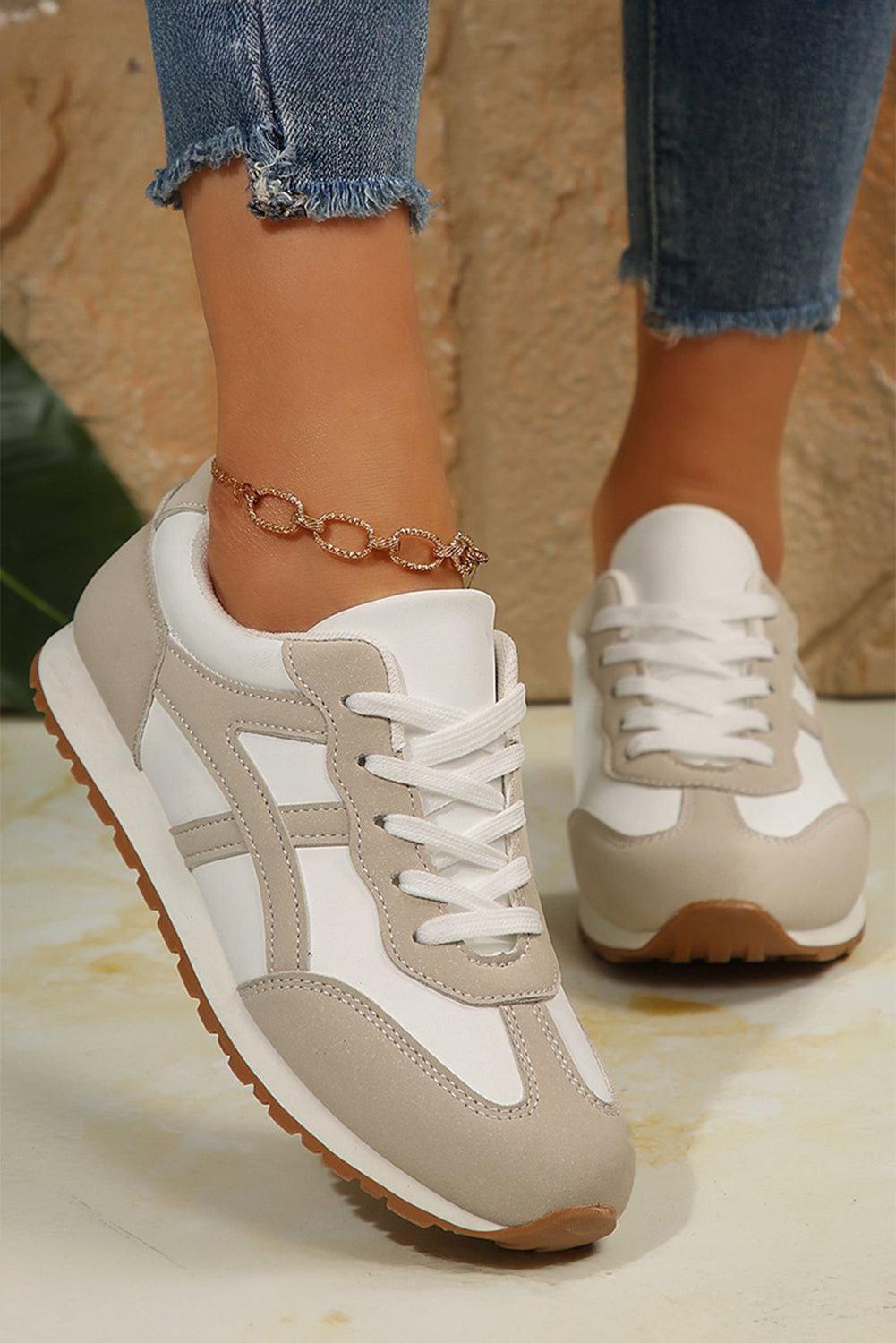 Schnür-Sneakers aus PU-Leder in Farbblock-Optik