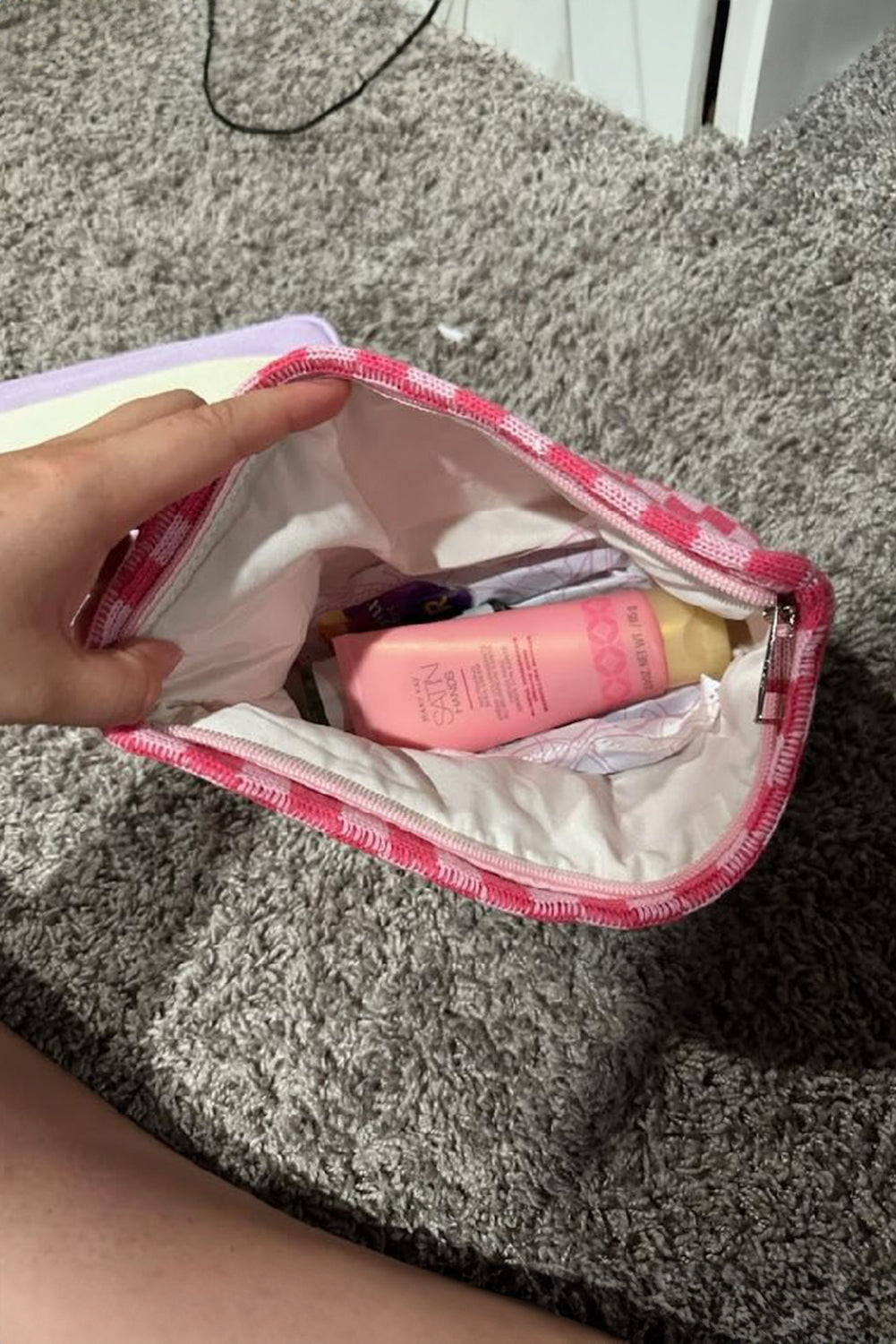 Trousse de maquillage à carreaux 