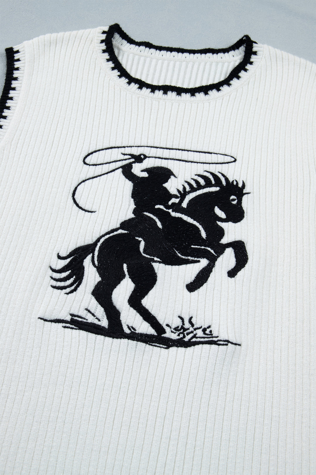 White Contrast Trim Round Neck Rodeo Cowboy Sweater Vest
