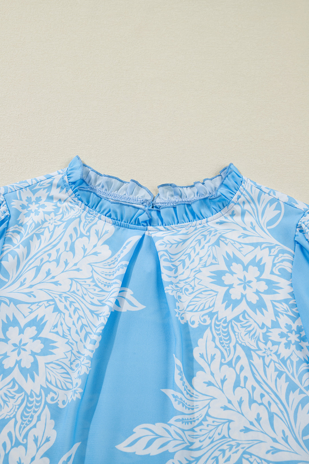 Ruffled Collar Puff Sleeve Flower Blouse