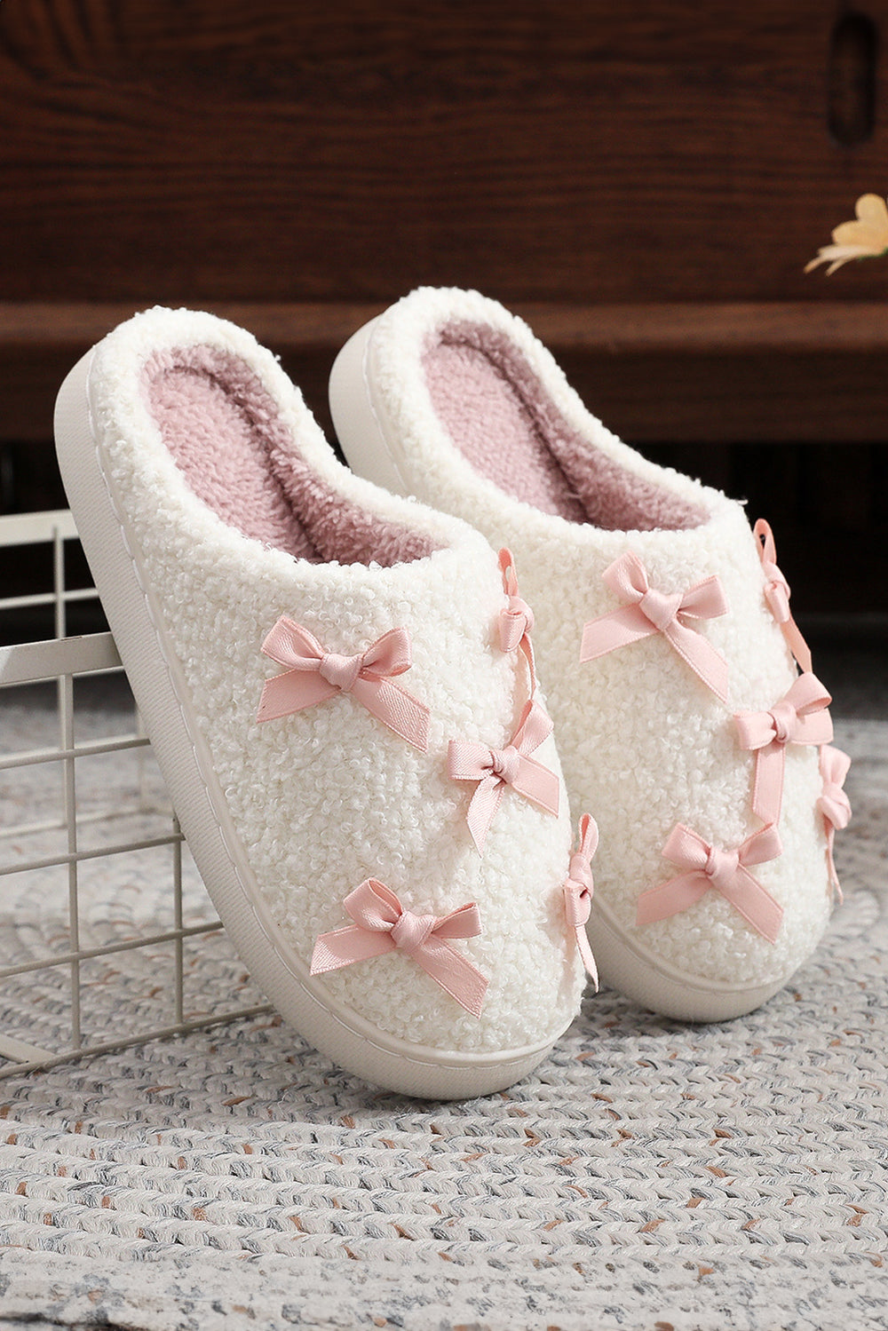 Ribbed Bow Decor Plush House Slipper