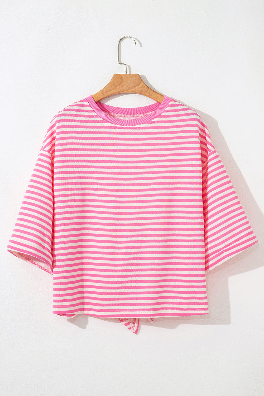 T-shirt ample à manches larges et découpes dans le dos avec nœud papillon