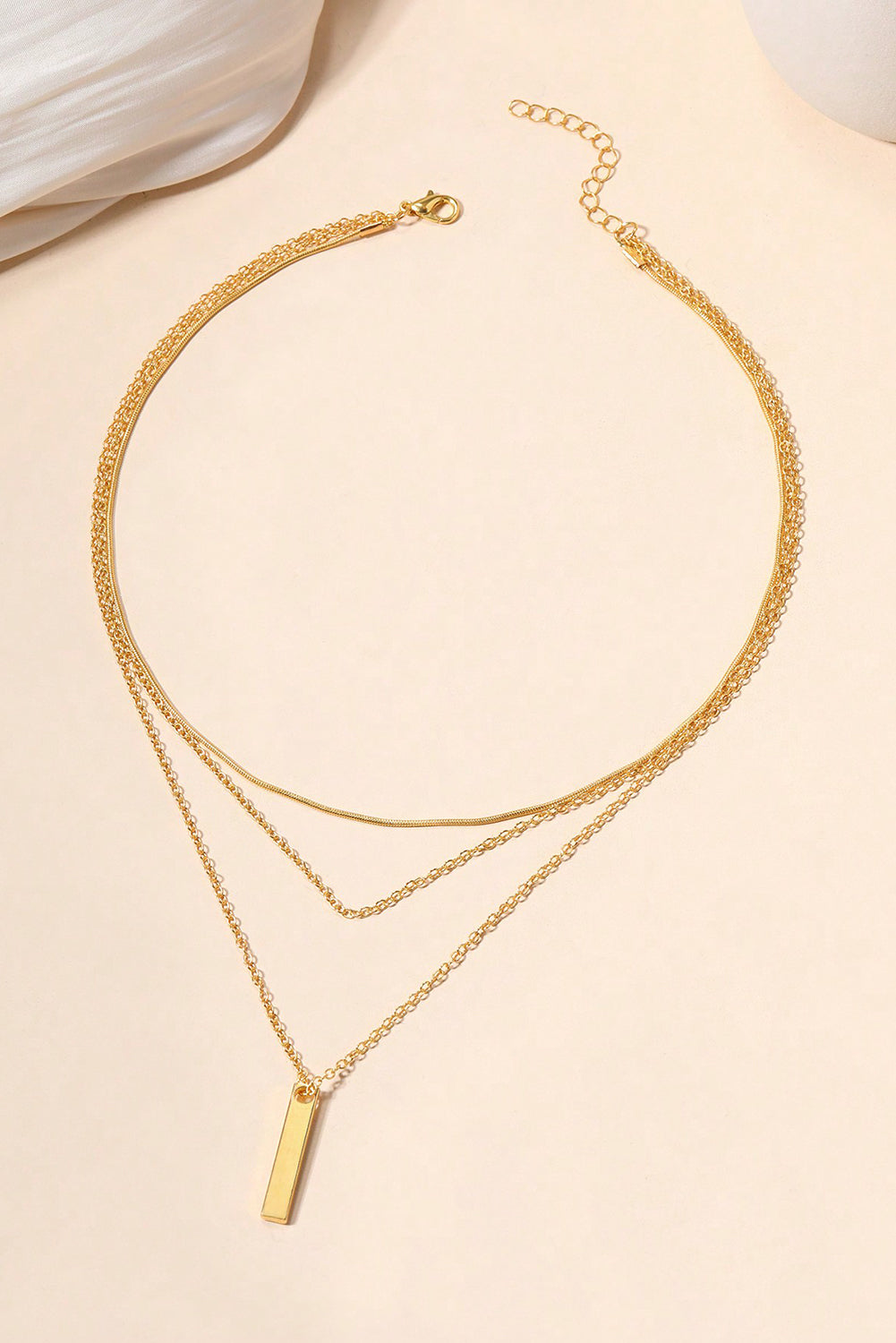 Collier chaîne réglable à plusieurs niveaux avec pendentif en barre