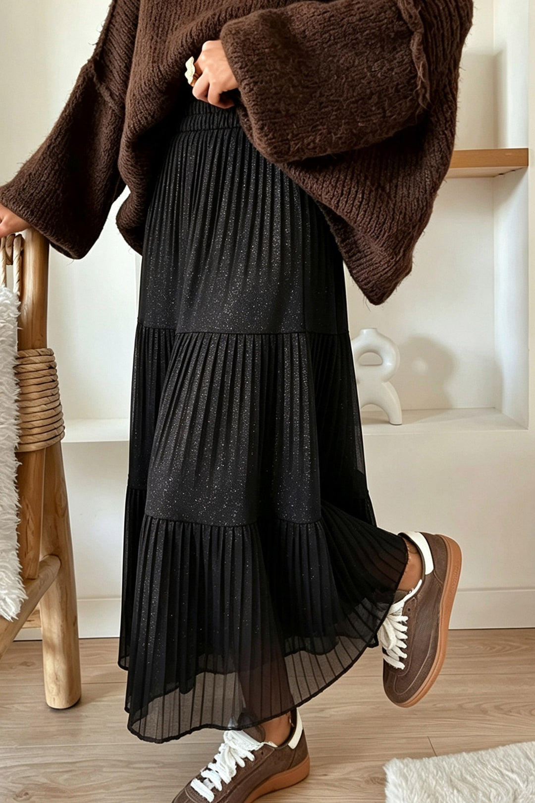 Black Solid Color Shimmer Detail Pleated Tiered Long Skirt