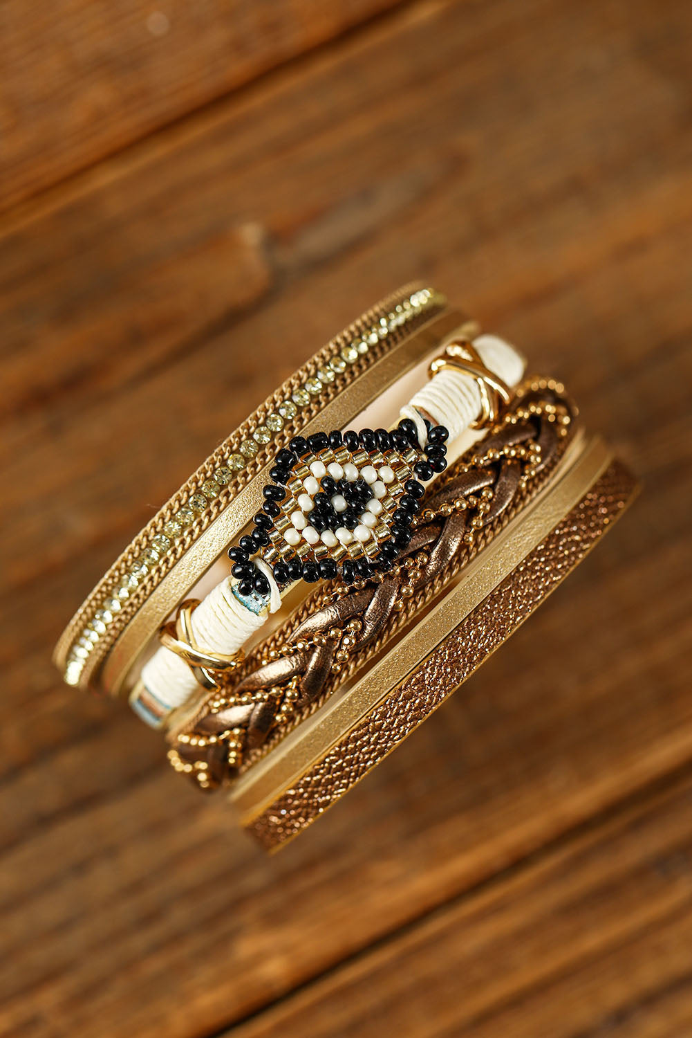 Bracelet à boucle magnétique avec perles en strass