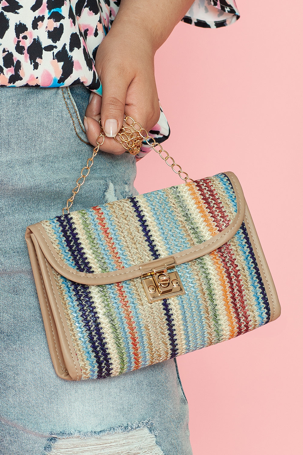 Sac à bandoulière simple à rabat en crochet rayé