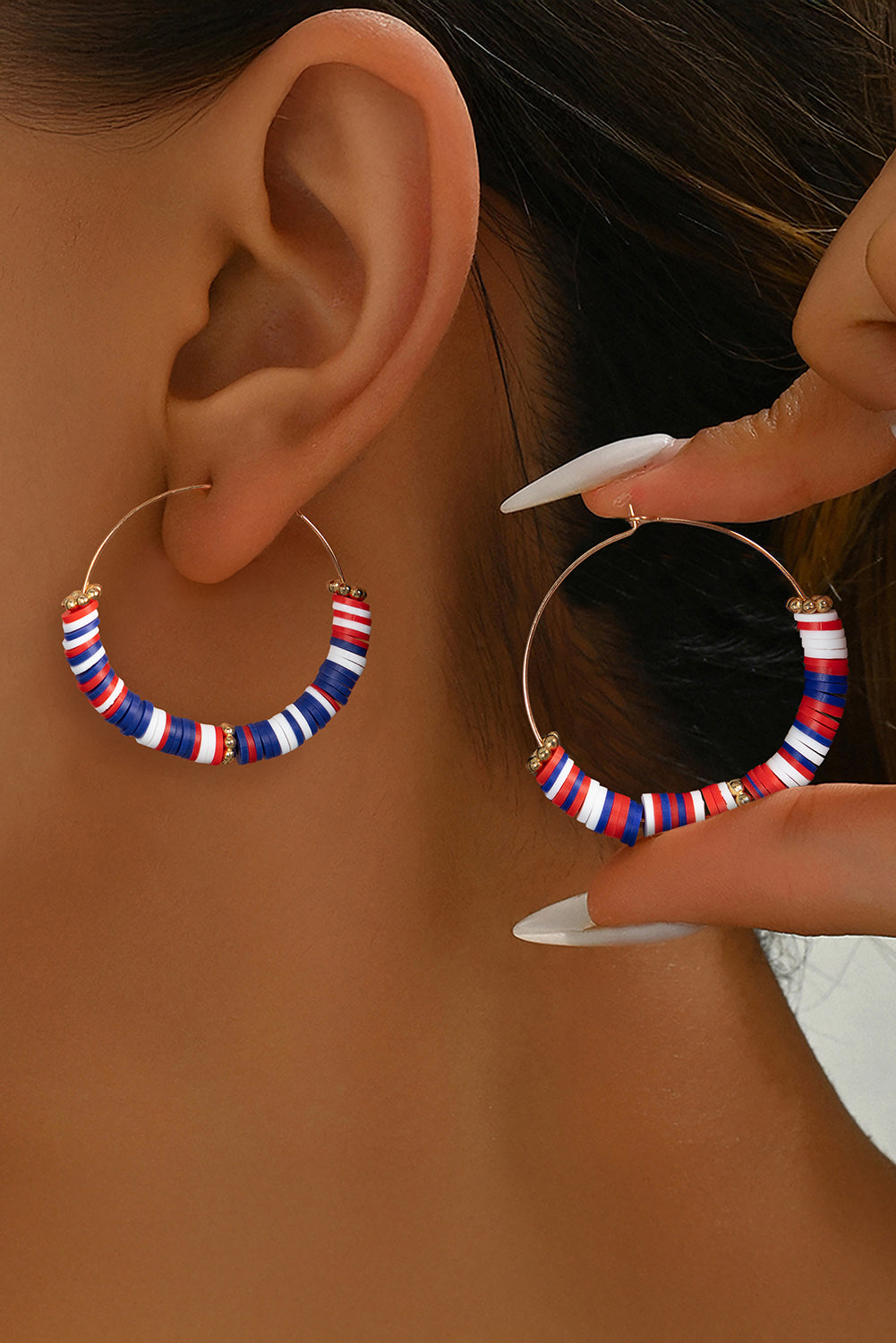 Boucles d'oreilles créoles à perles inspirées du drapeau américain