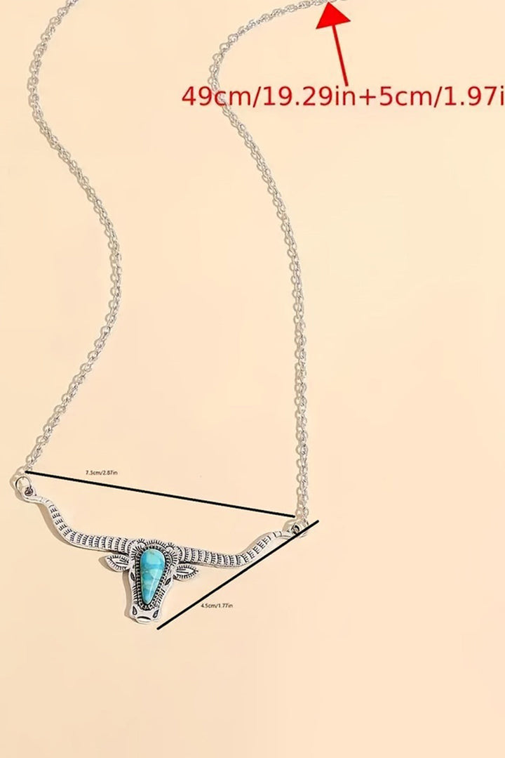 Collier chaîne avec pendentif tête de bœuf turquoise