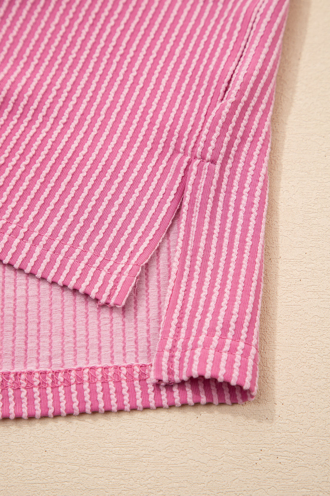 Bonbon Textured Knit Exposed Stitching T-shirt