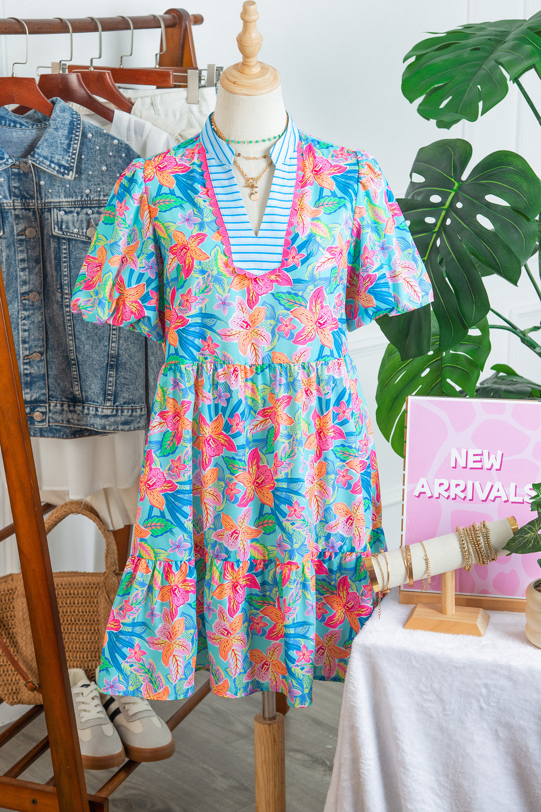 Multicolour Floral Print Contrast Scallop Striped Trim V Neck Dress
