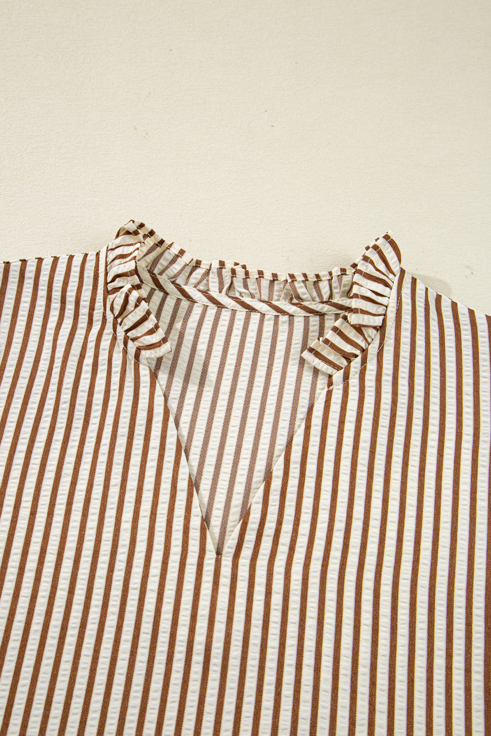 Striped Print Tied Cuffs Split Neck Seersucker Blouse