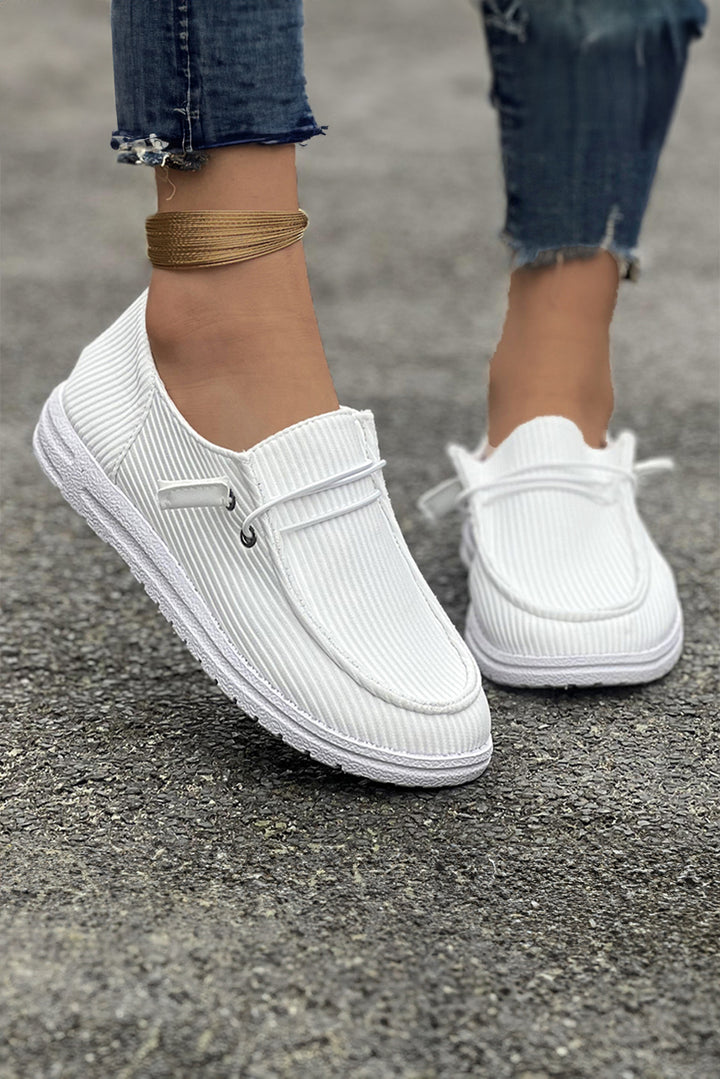 Slipper mit geripptem Schnürdekor