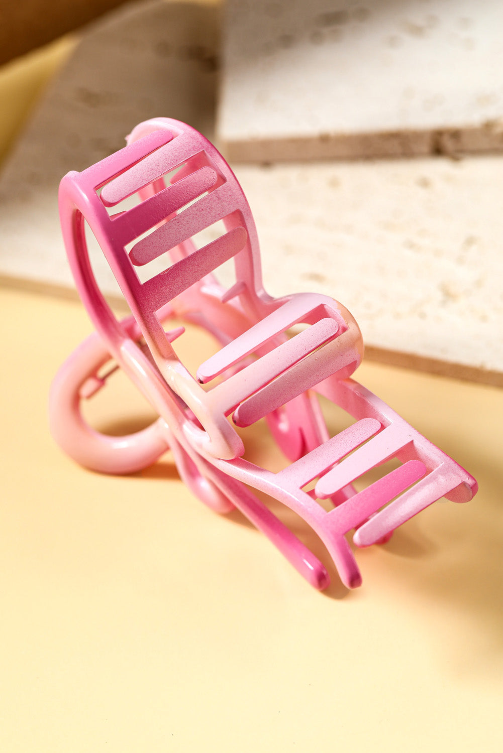 Pince à cheveux brillante en forme de papillon