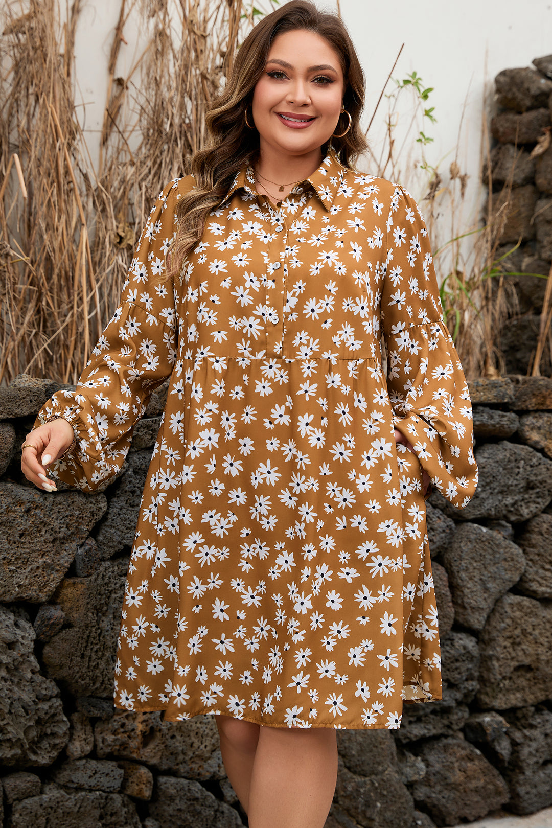 Khaki Daisy Floral Print Button Split Neck Puff Sleeve  Plus Size Dress