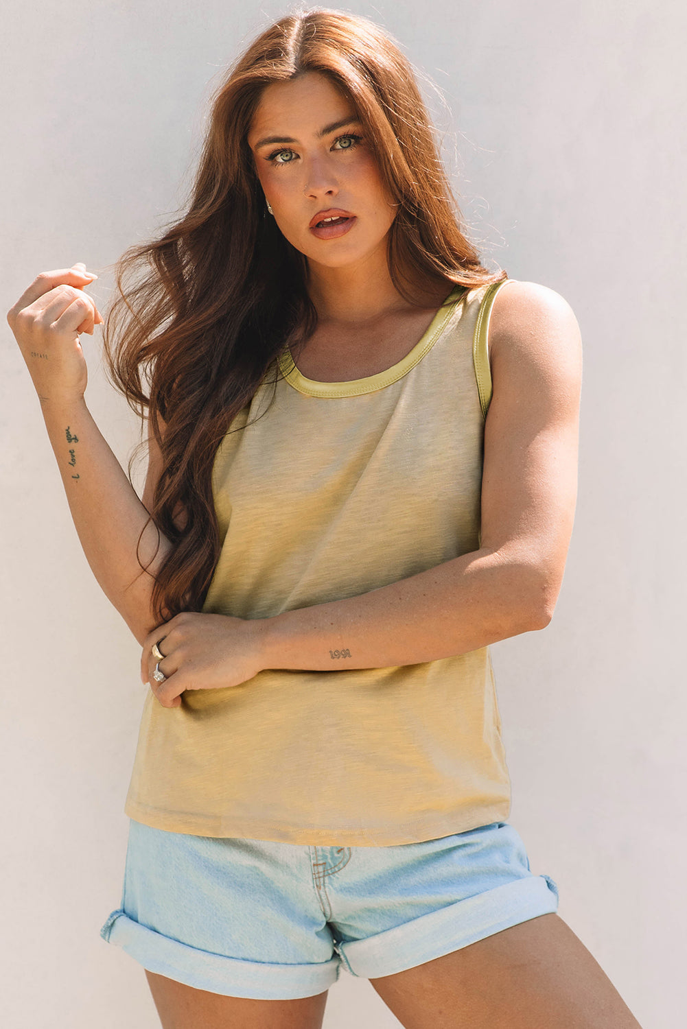 metallic sheen edge scoop neck tank top