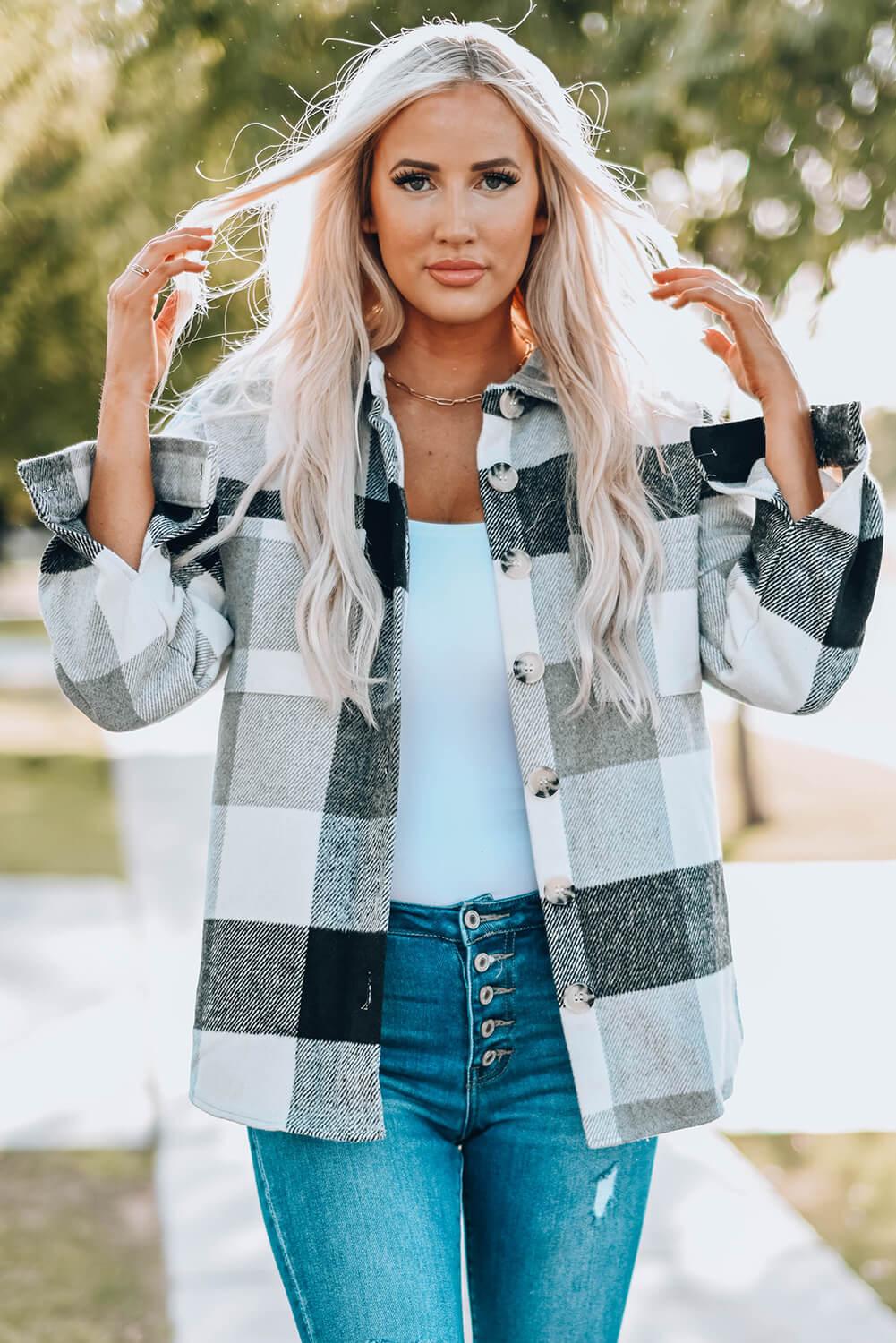 Veste chemise à manches longues boutonnée à carreaux gris pour femme