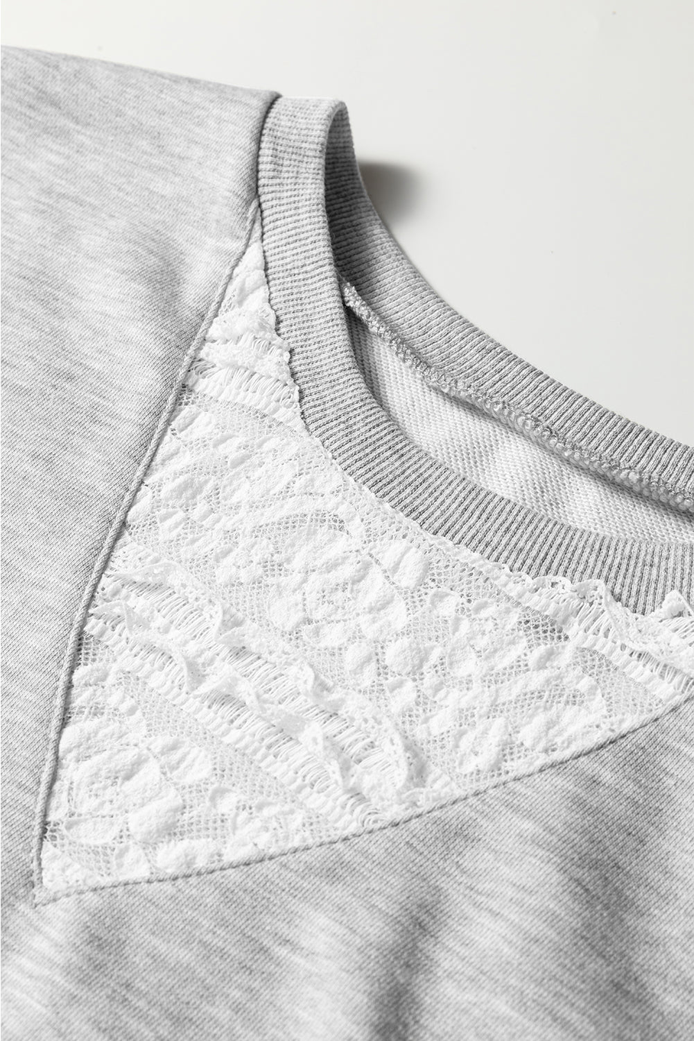 Light Grey Lace Patchwork Drop Shoulder Pullover Skort 2pcs Outfit