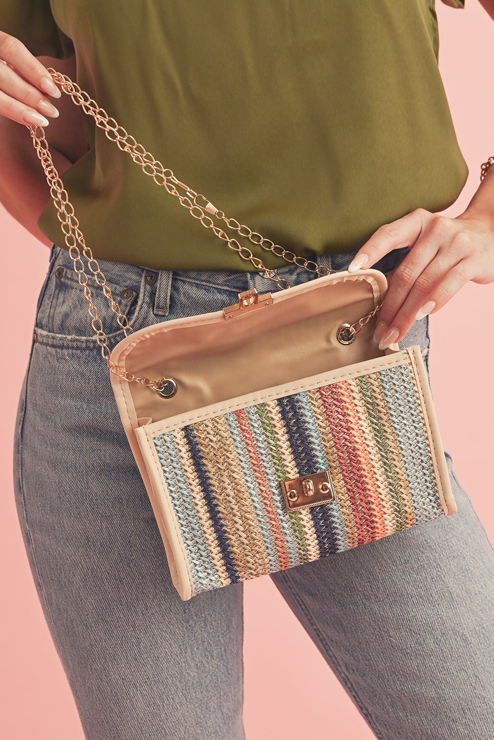 Sac à bandoulière simple à rabat en crochet rayé