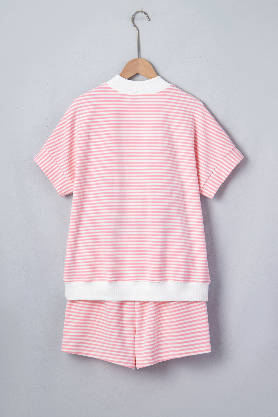 Pink Stripe Cuffed Sleeve Contrast Mock Neck Tee Casual 2pcs Short Set